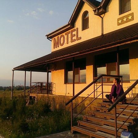 Motel Sacvoyage Carcóvia Exterior foto